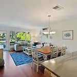 1368 Fairway Oaks
