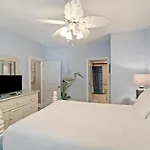 4937 Turtle Point