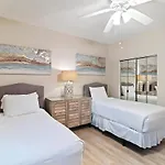 4937 Turtle Point