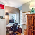4470 Windswept Villa Woodland Suite