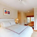 74 Governors Drive