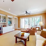 12 Falcon Point Road