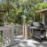 1082 Sparrow Pond Cottage Lagoon View