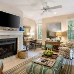 4466 Windswept Villa Woodland View