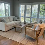 4976 Turtle Point
