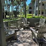 4976 Turtle Point