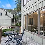 1332 Fairway Oaks