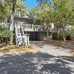 1054 Sparrow Pond