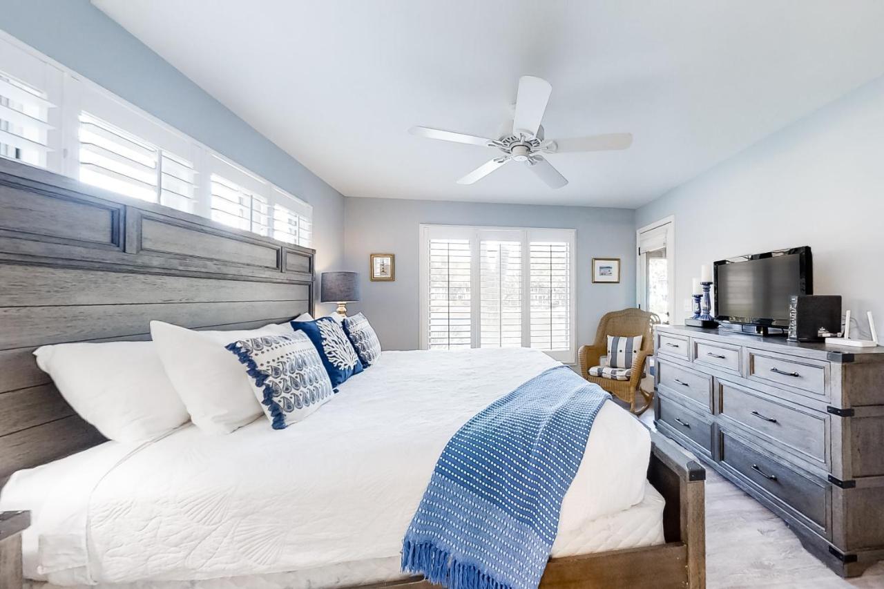 4839 Dolphin * Kiawah Island