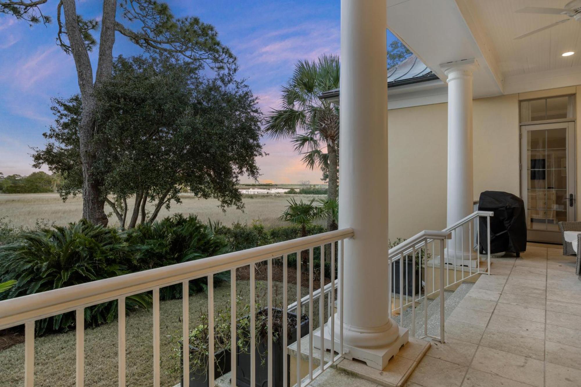 305 Ocean Oaks