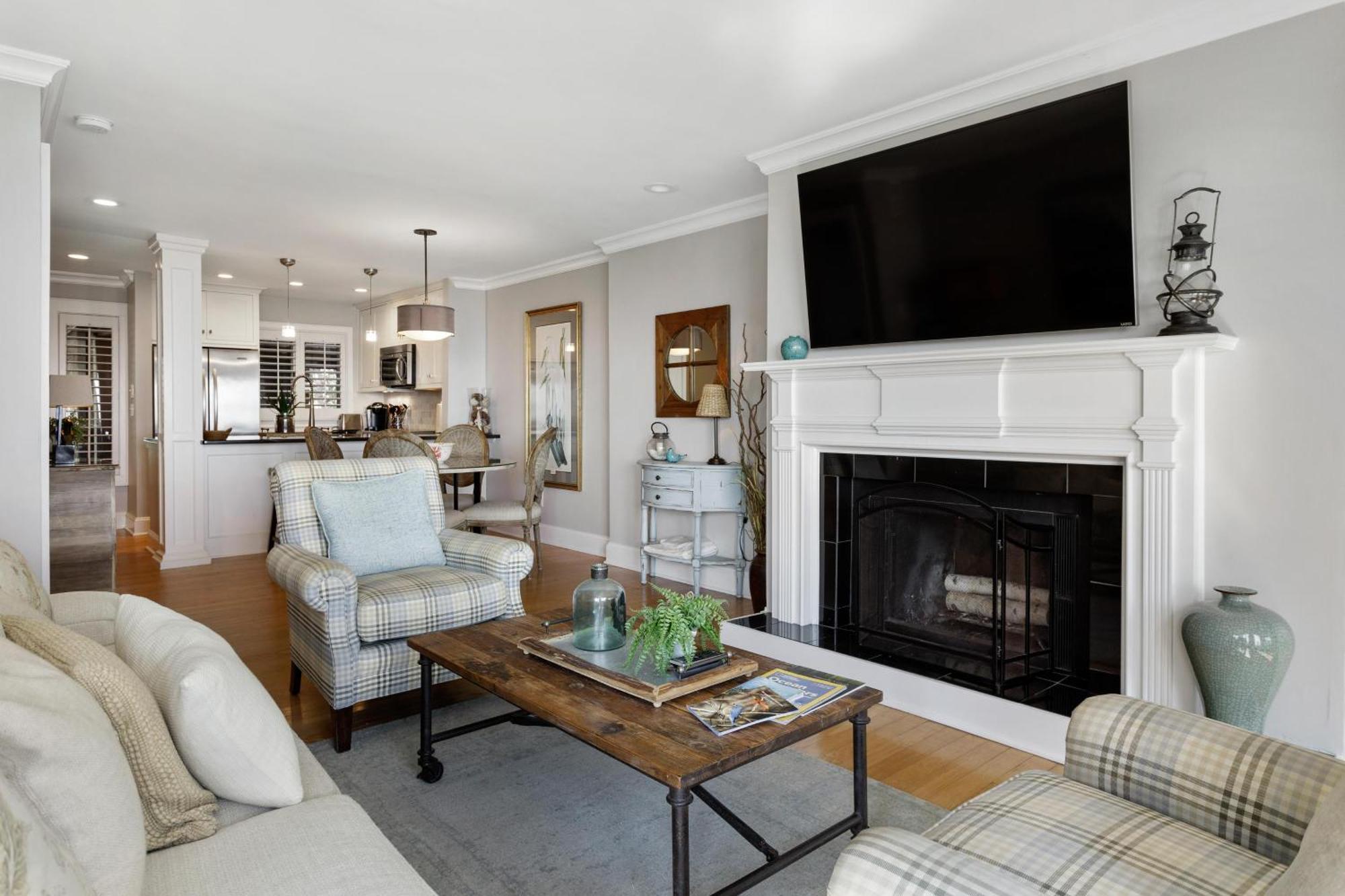 4303 Windswept Oceanfront Villa *
