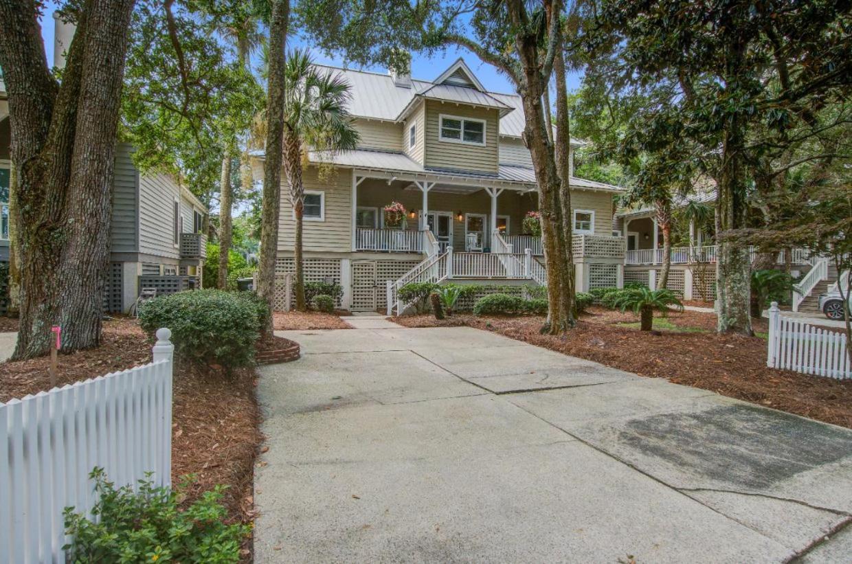 44 Muirfield Ln *