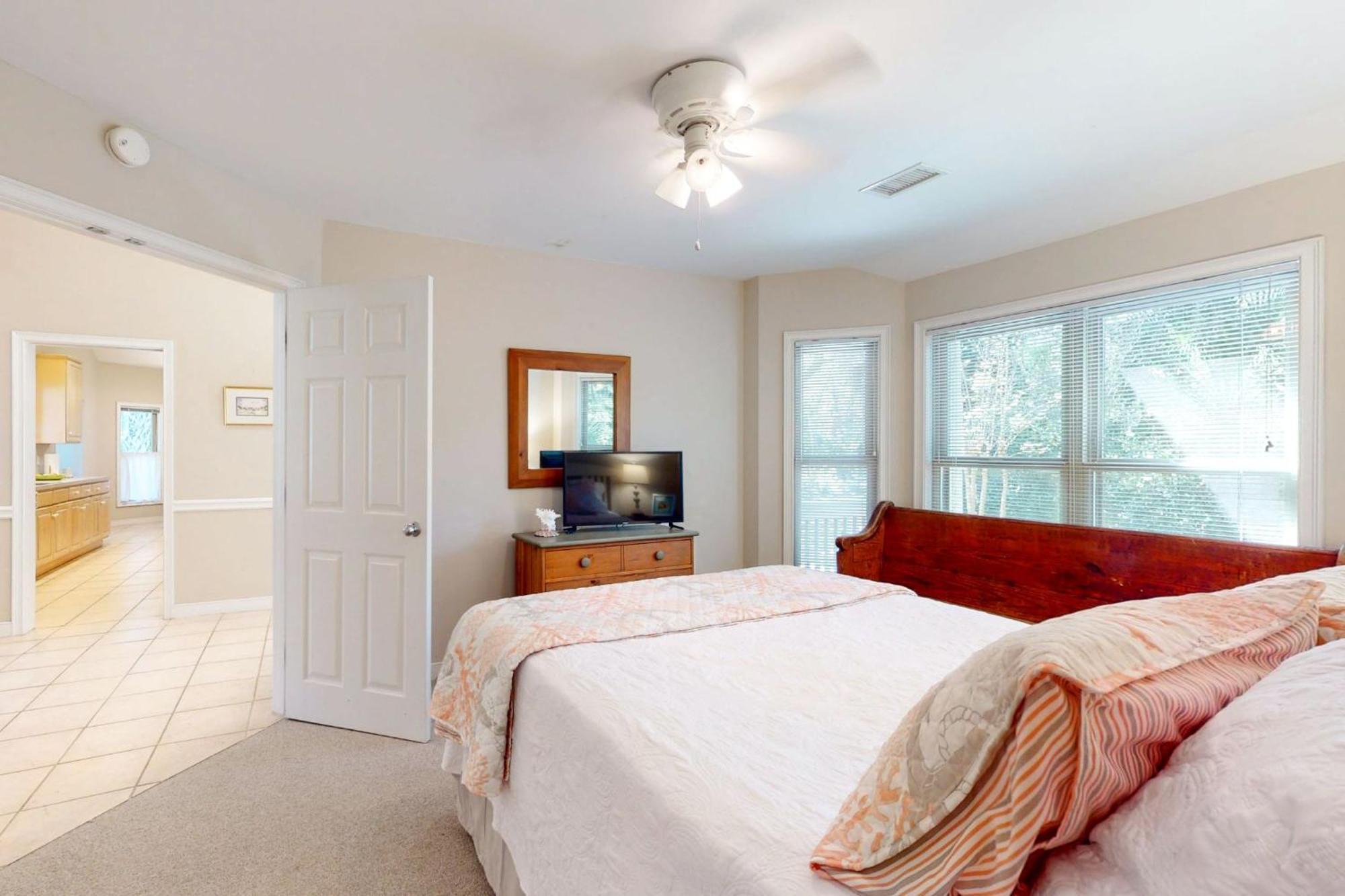 350 Oak Woods *