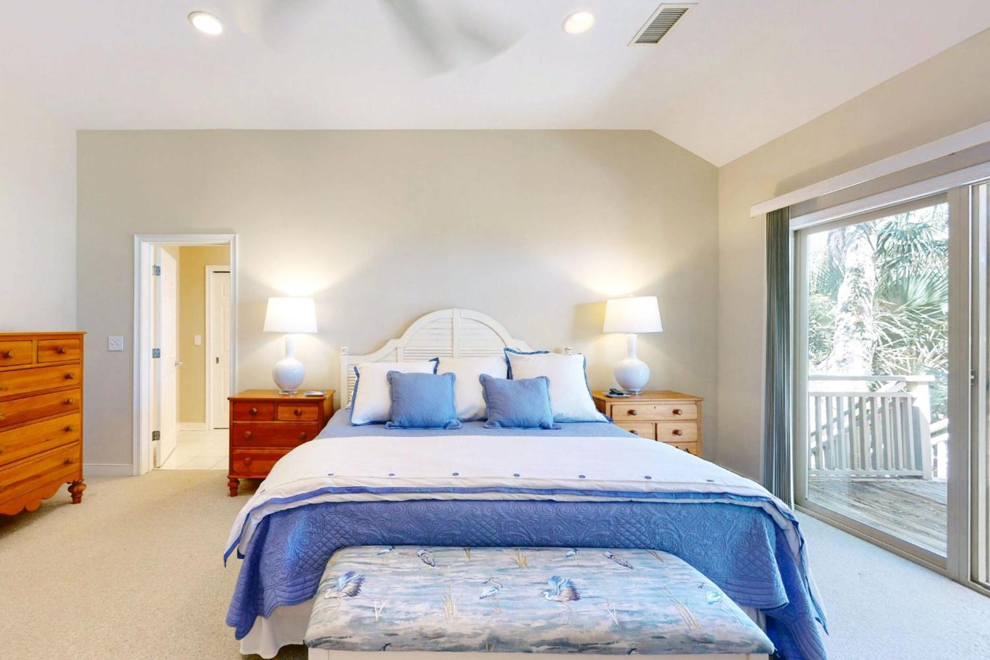 350 Oak Woods *