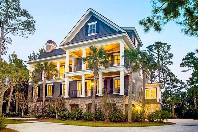 12 Falcon Point Road