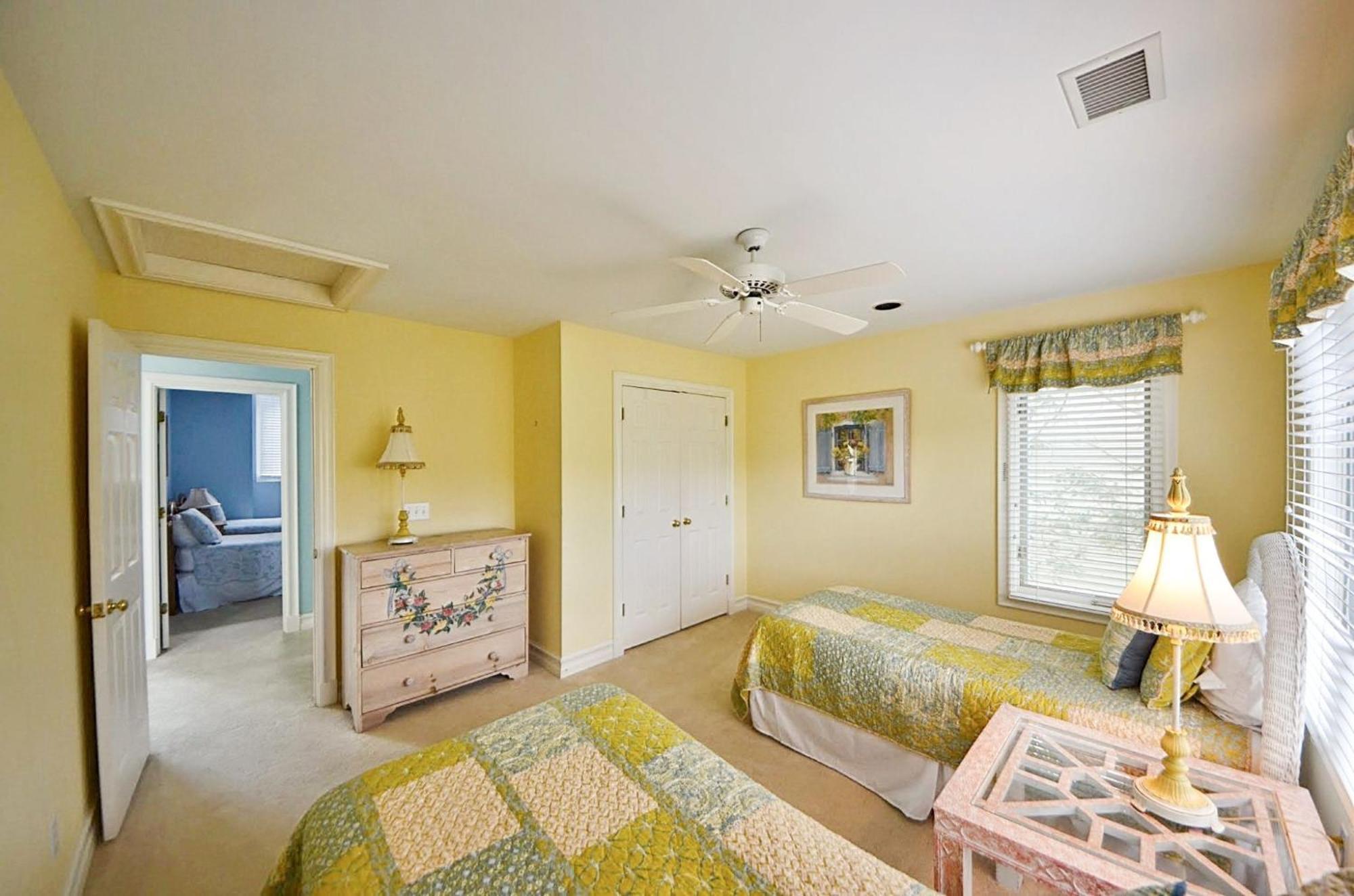 17 Surfsong Holiday home *