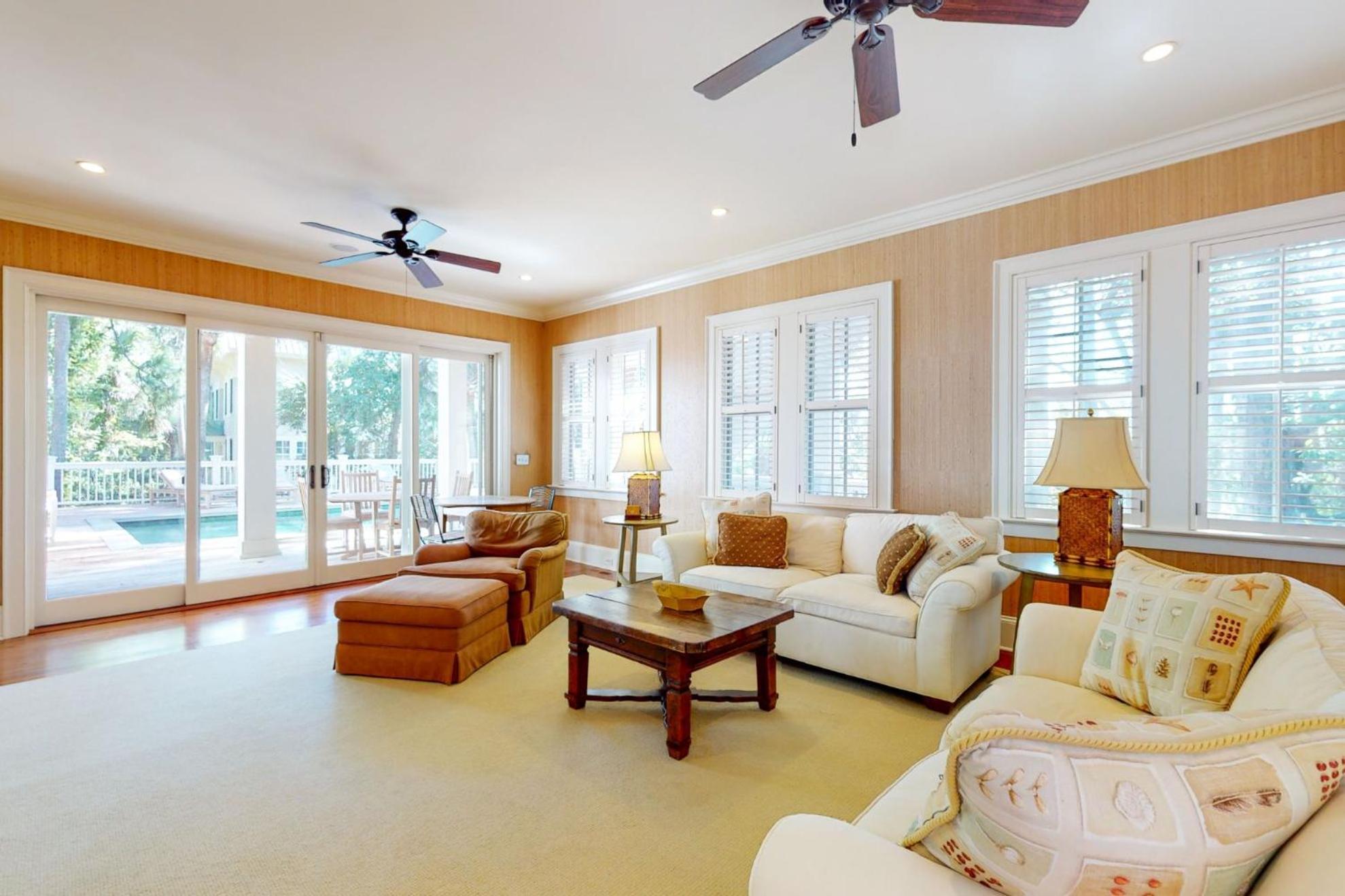 12 Falcon Point Road