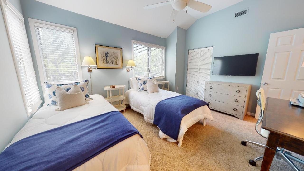 4365 Windswept Lakeside Villa Kiawah Island