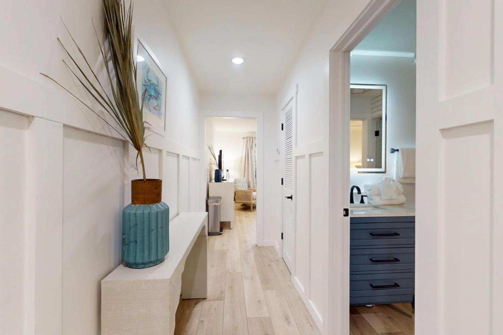4286 Mariners Watch Lagoon View Villa *