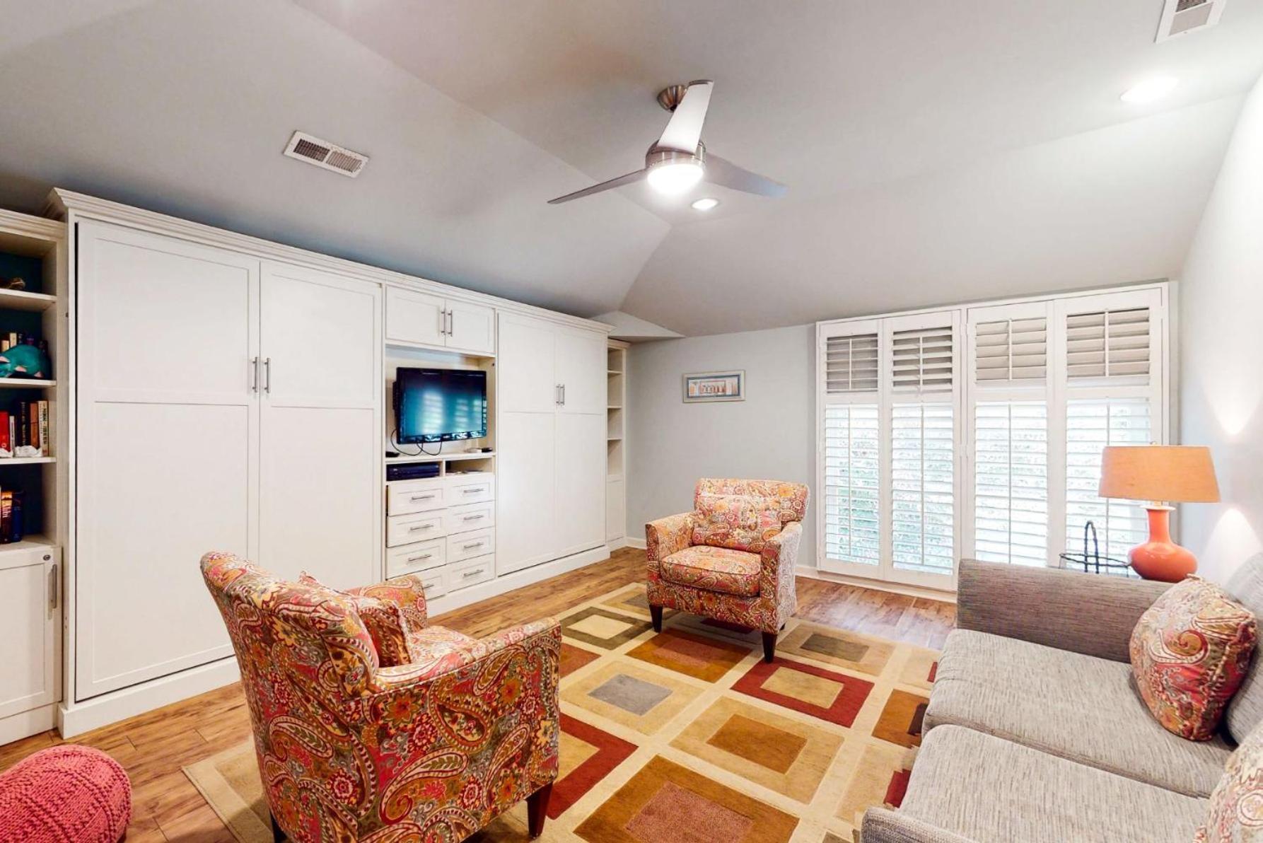 104 Surfscoter Lane *