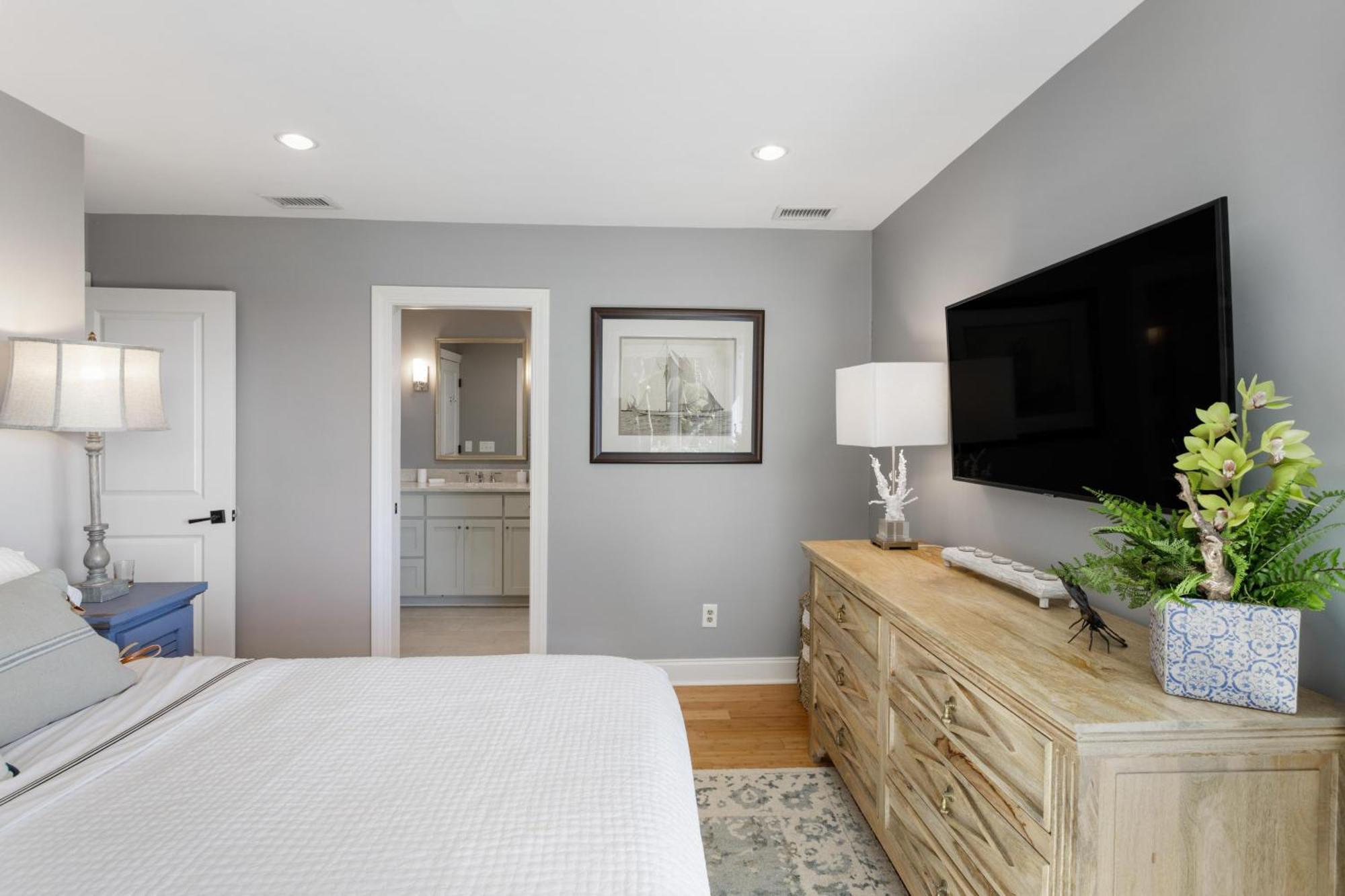 4409 Windswept Oceanside Villa *