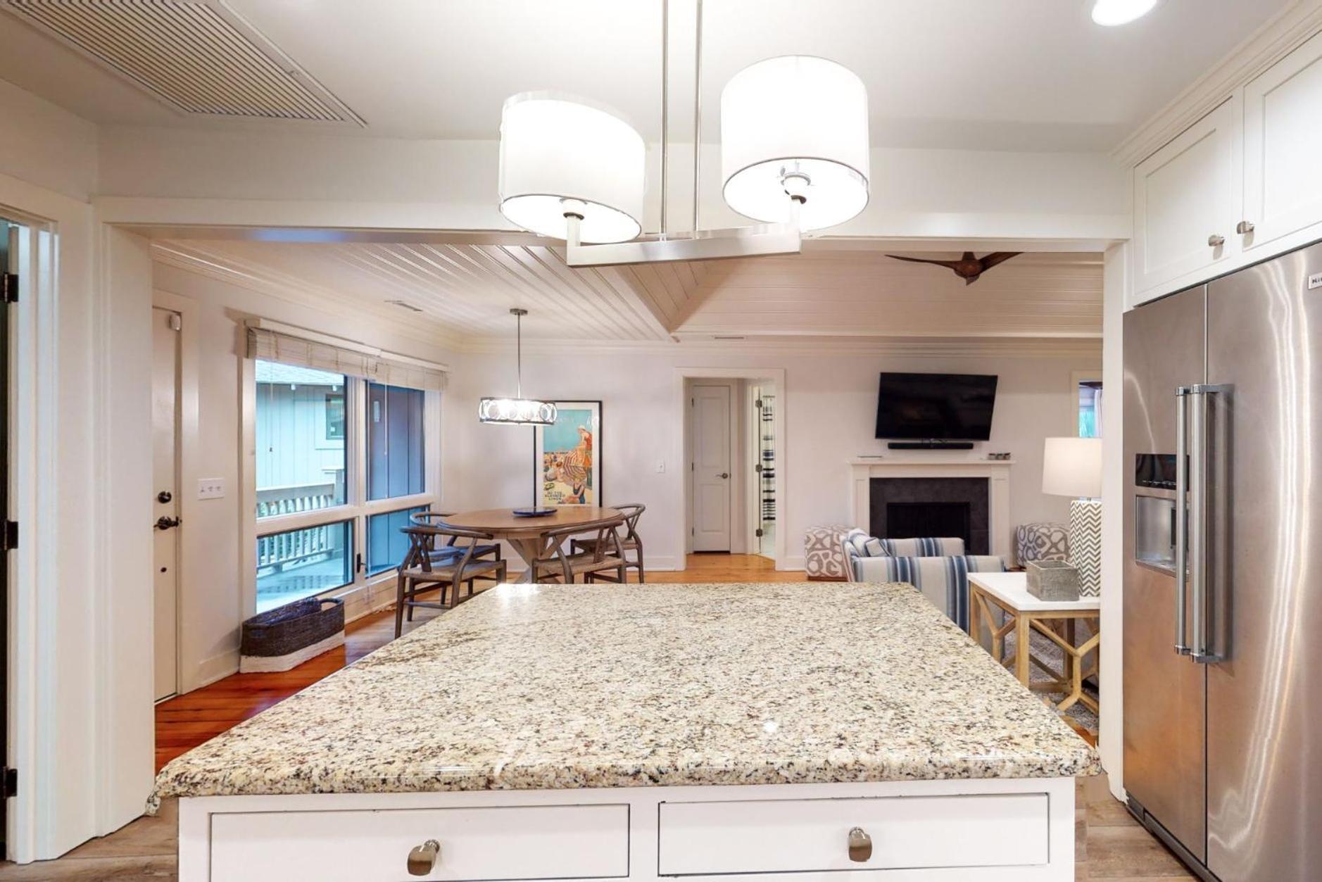 1082 Sparrow Pond Lagoon View *