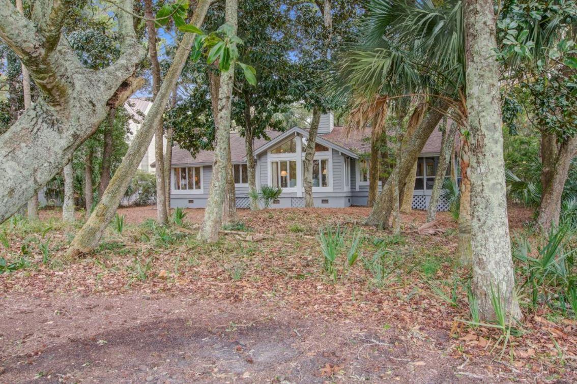 166 Surfsong Rd *
