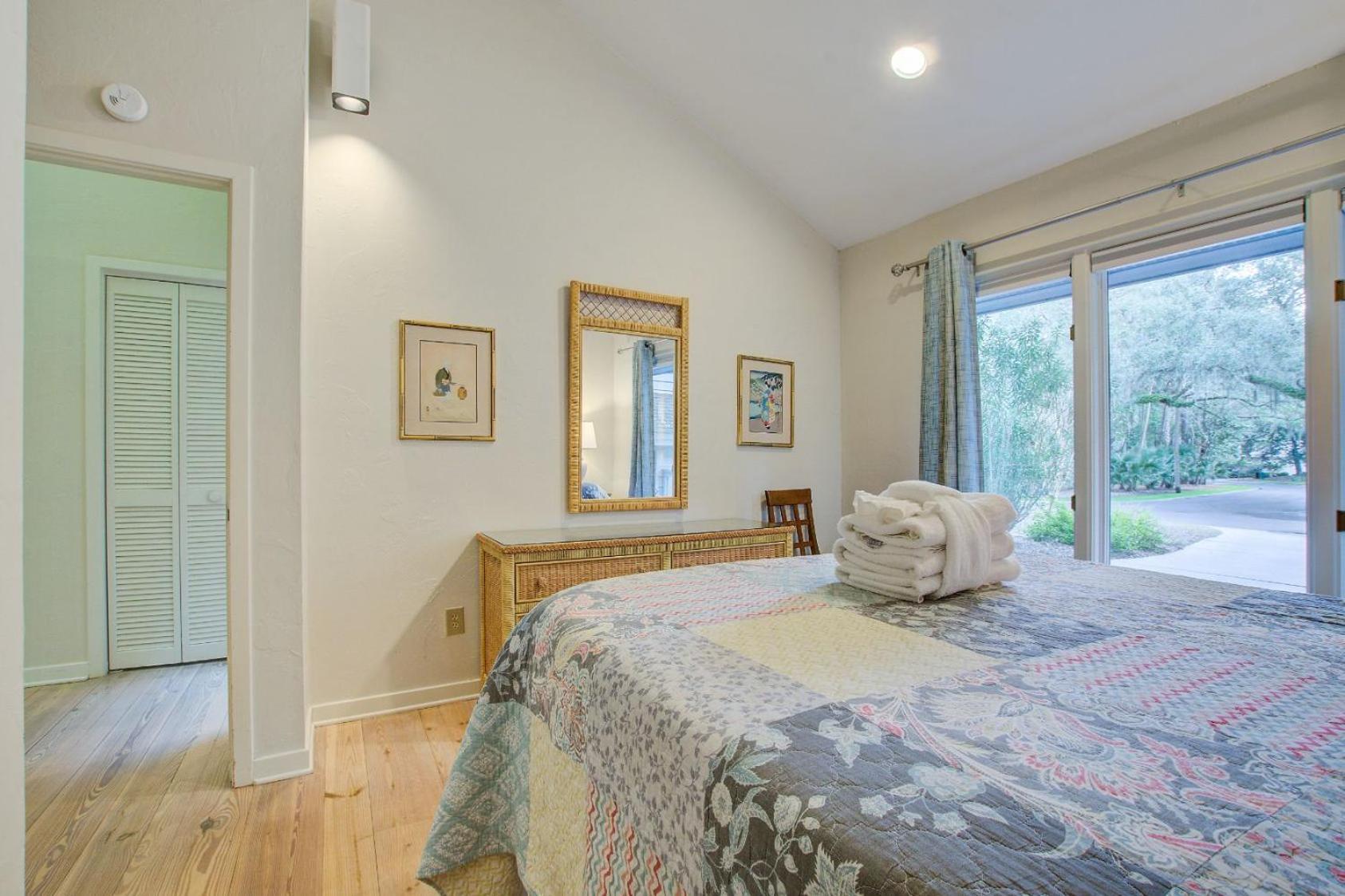 166 Surfsong Rd Holiday home