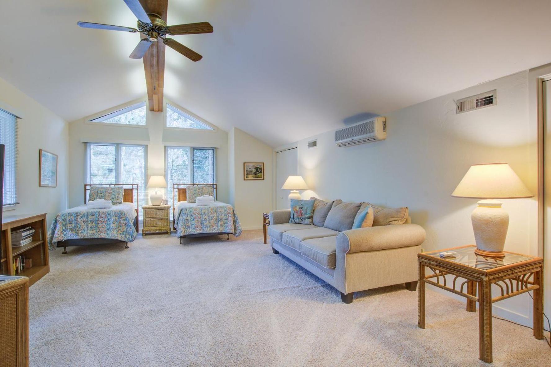 166 Surfsong Rd