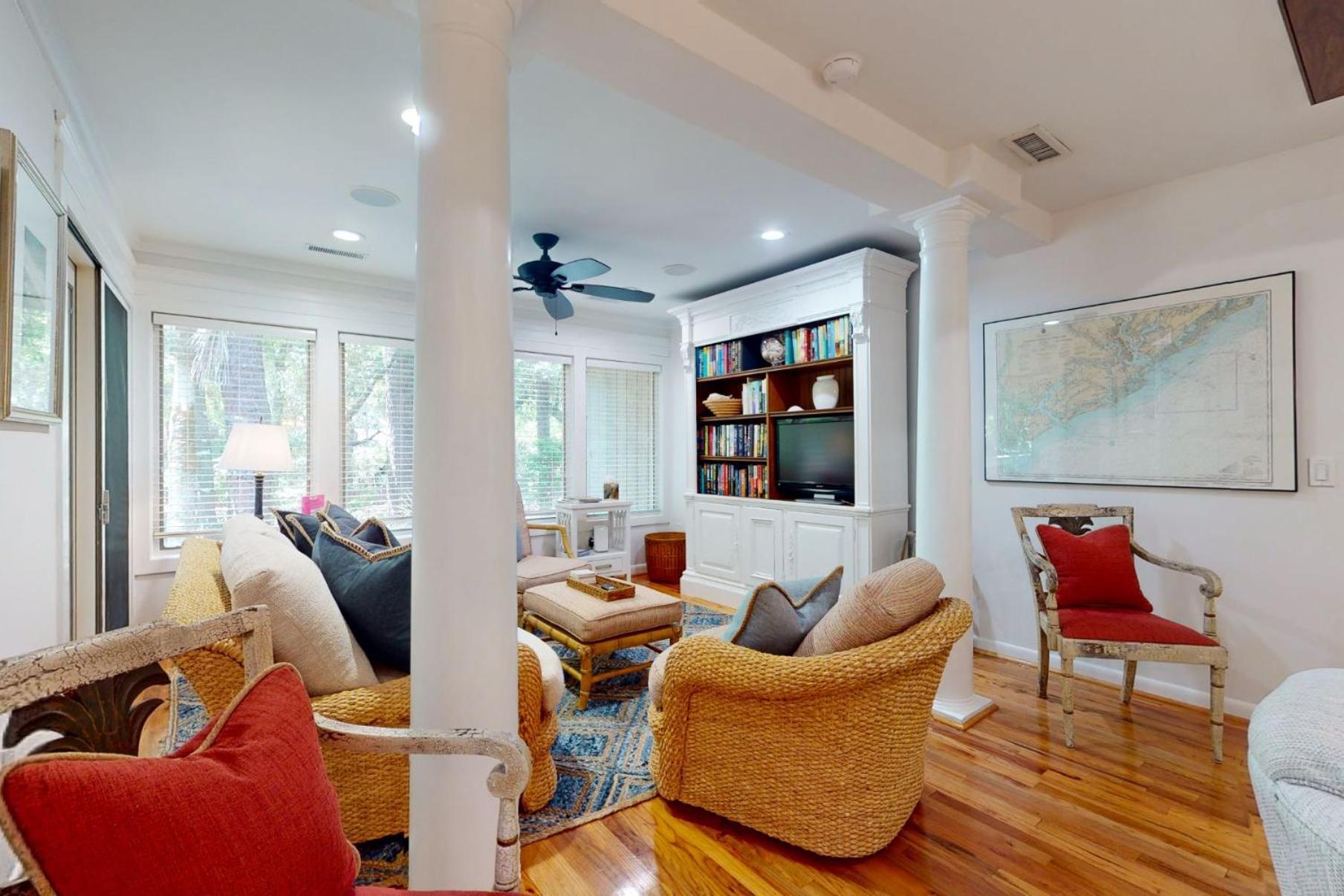 1063 Sparrow Pond Woodland View
