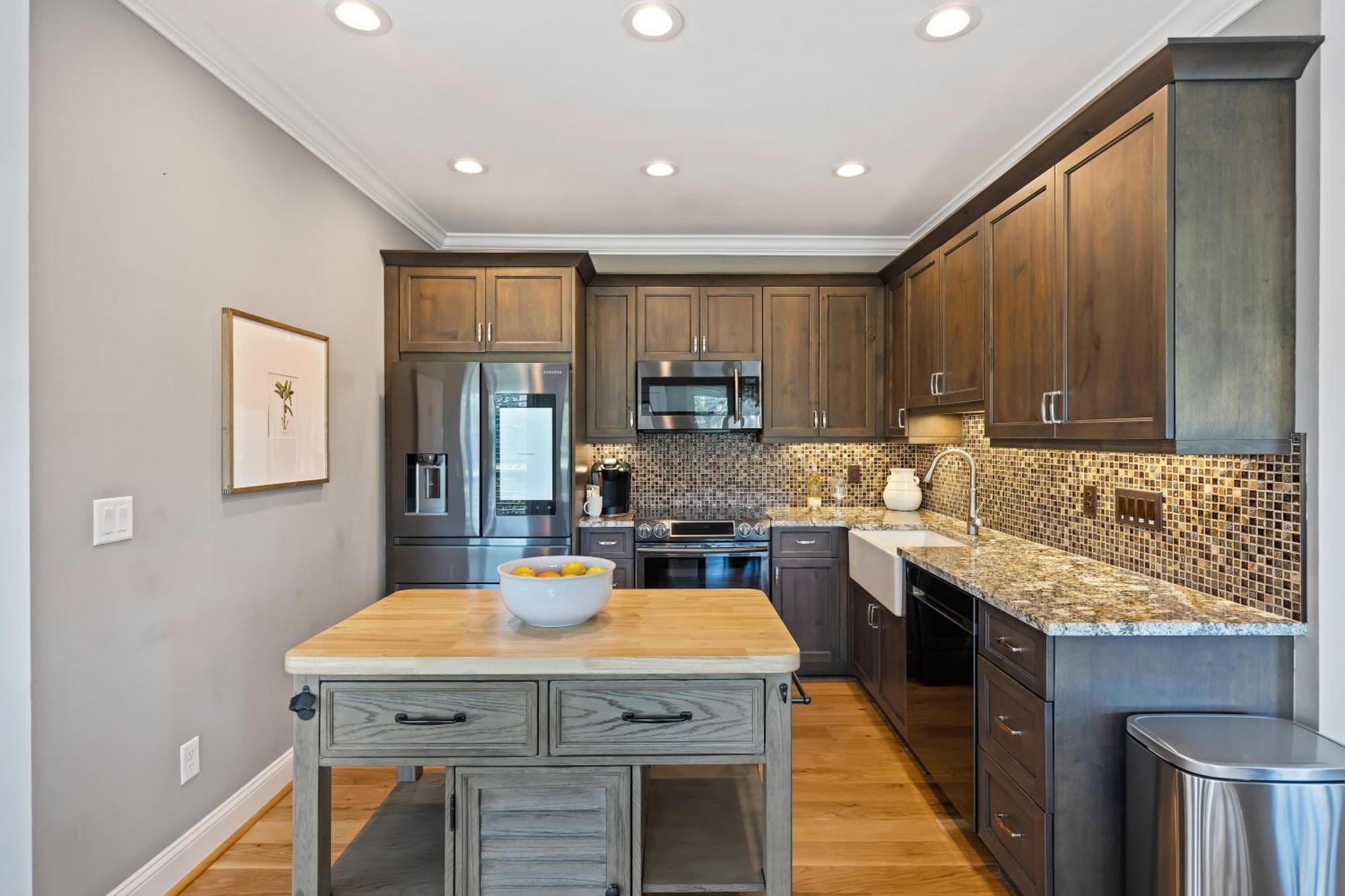 4976 Turtle Point *