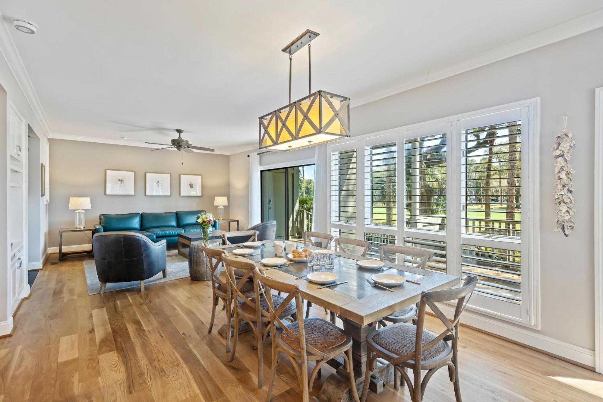 4976 Turtle Point