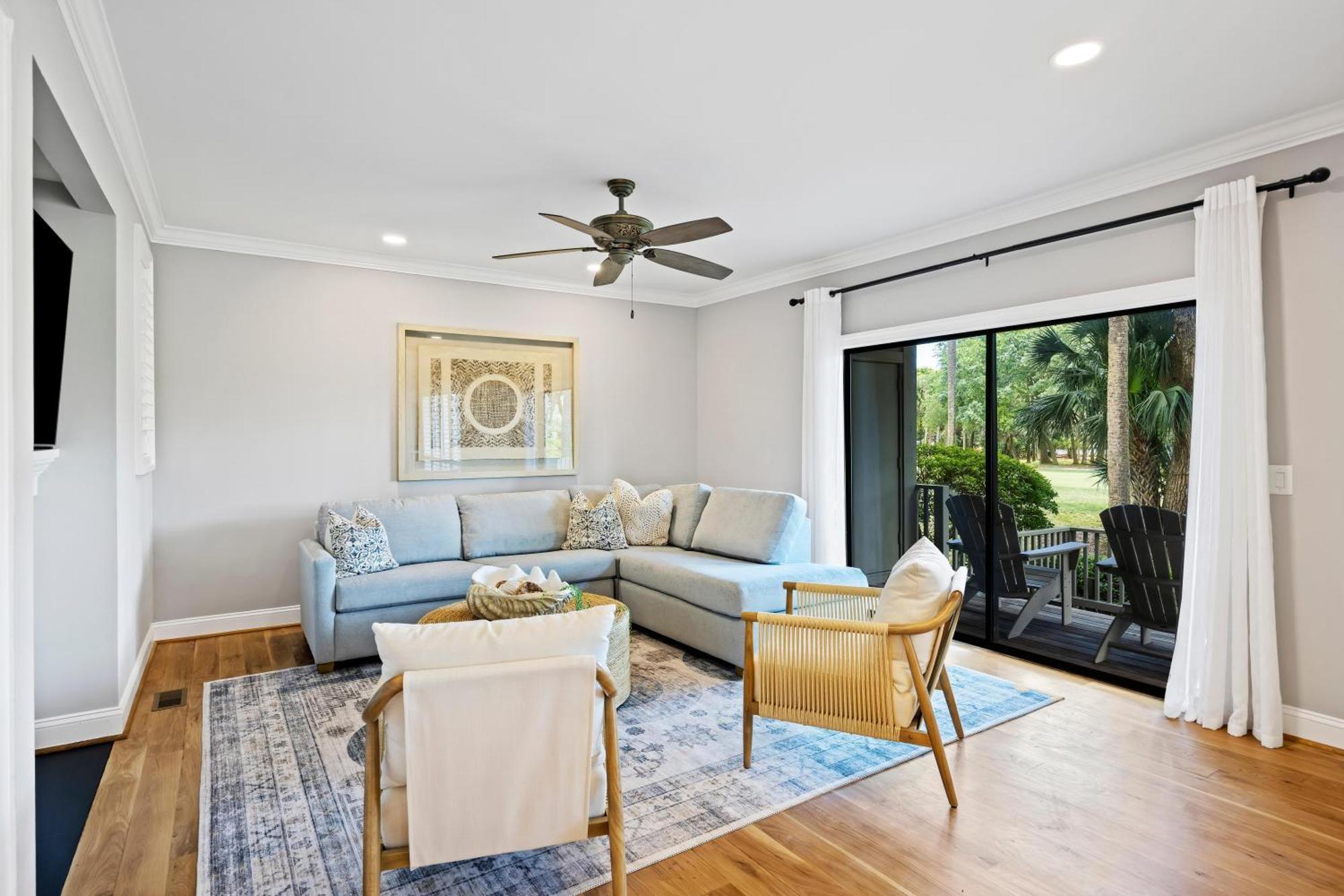 4976 Turtle Point