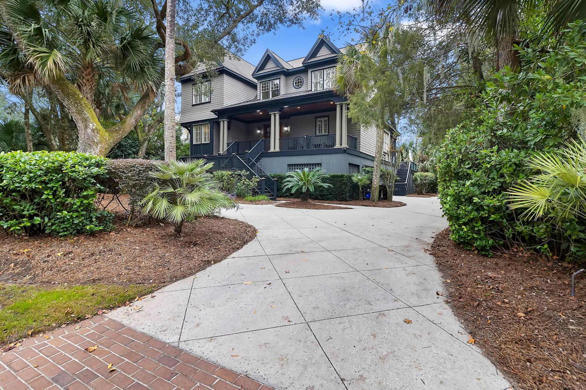 162 Surfsong Road Holiday home