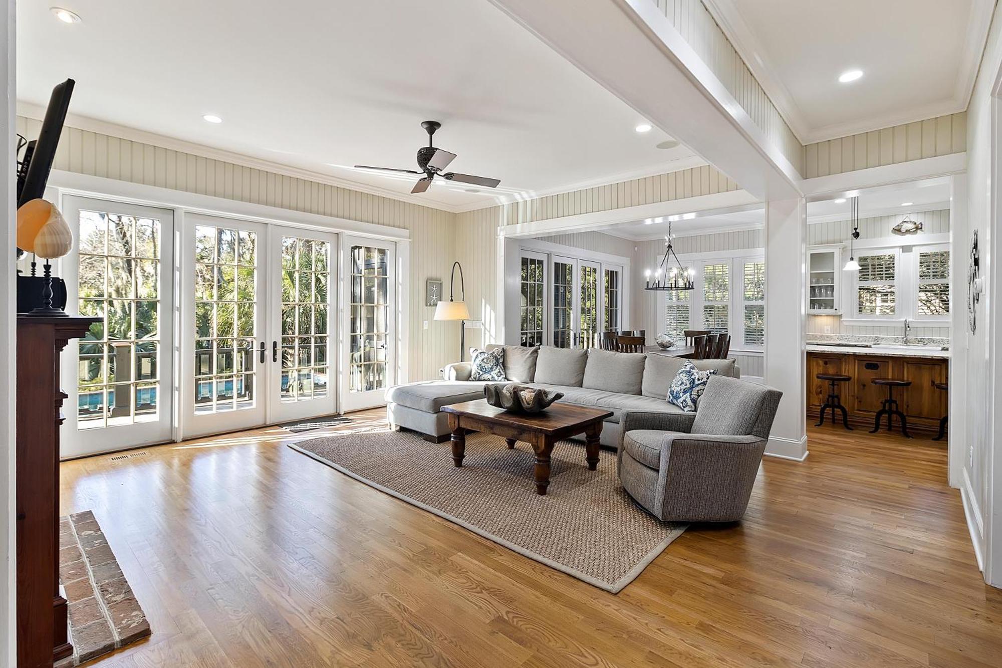 162 Surfsong Road *