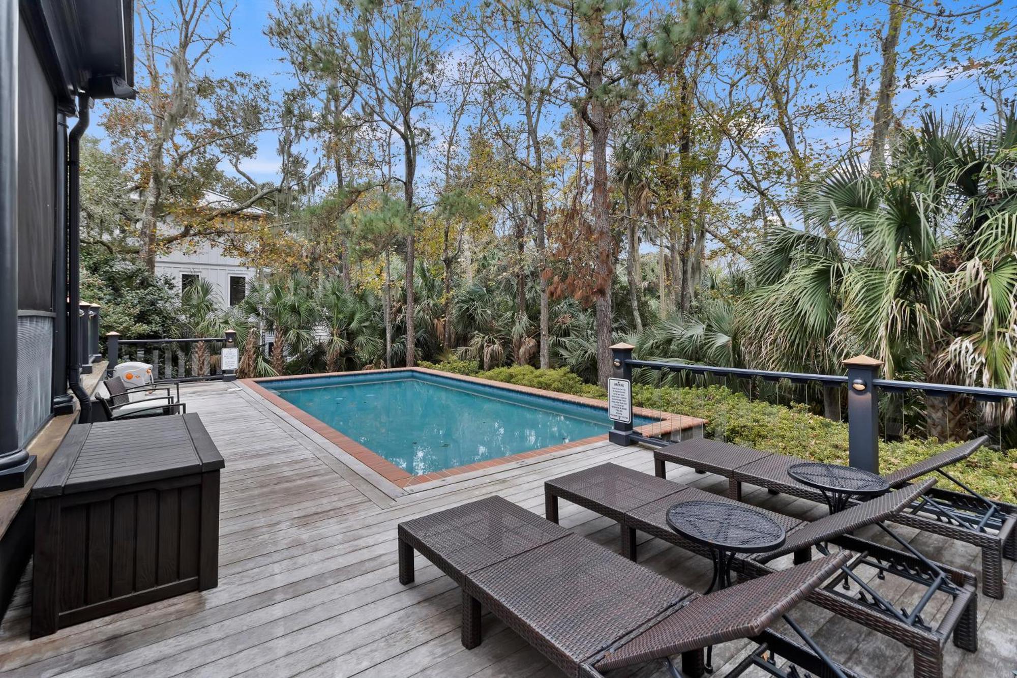 162 Surfsong Road *