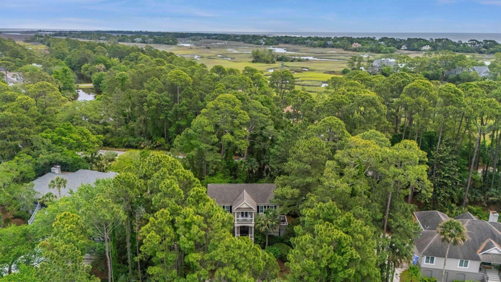 767 Curlew Court *