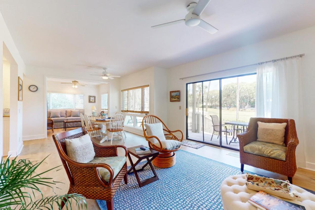 4965 Turtle Point